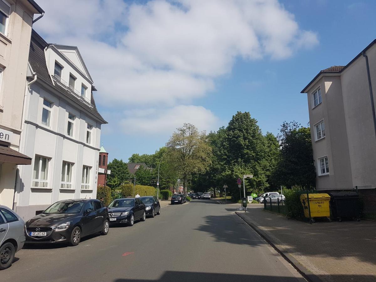 Kleine, Ruhige Wohnung In Gelsenkirchen Exterior foto